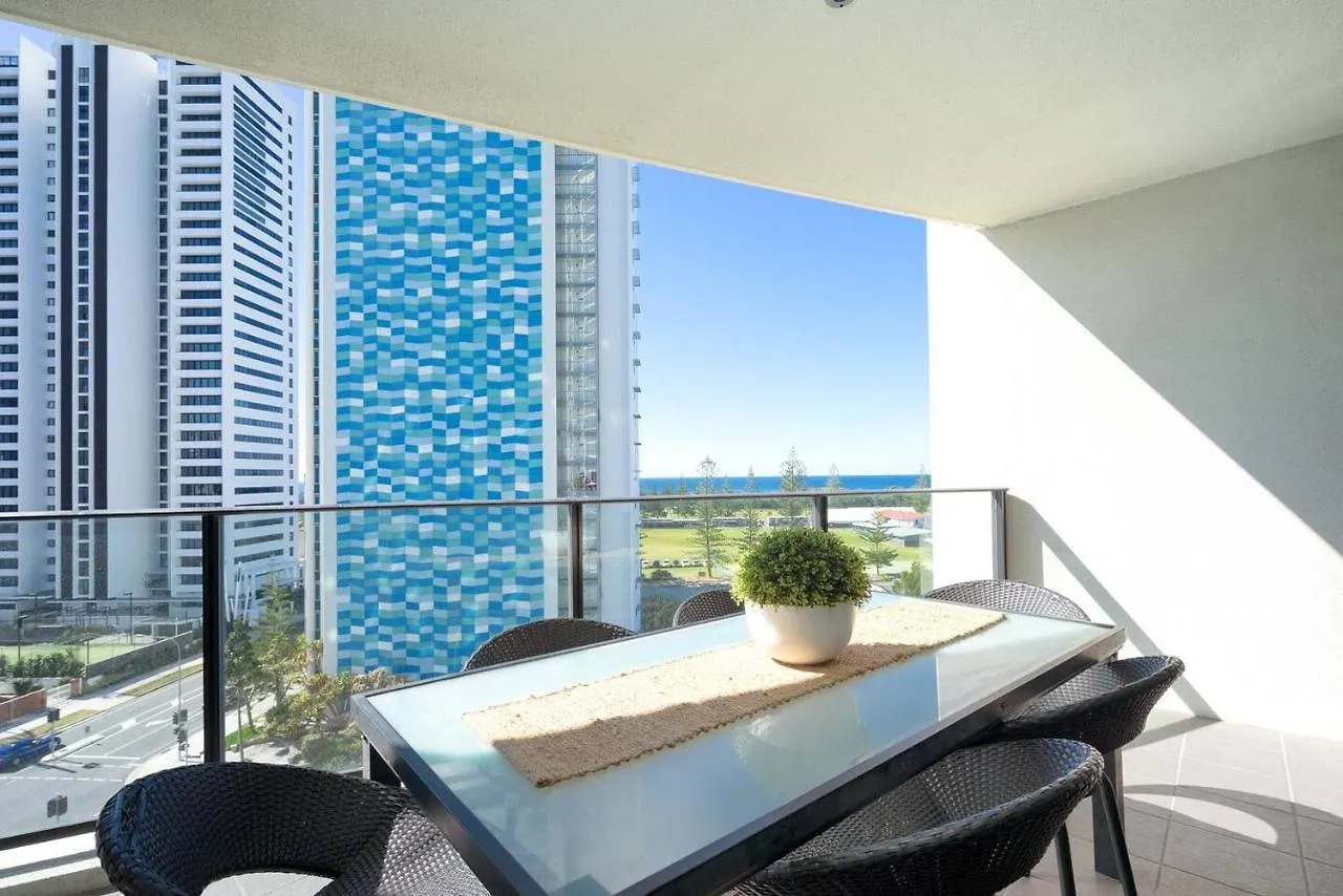 Luxe High-Rise With Al Fresco Dining & Ocean Views Apartment Gold Coast 0*,  Australia